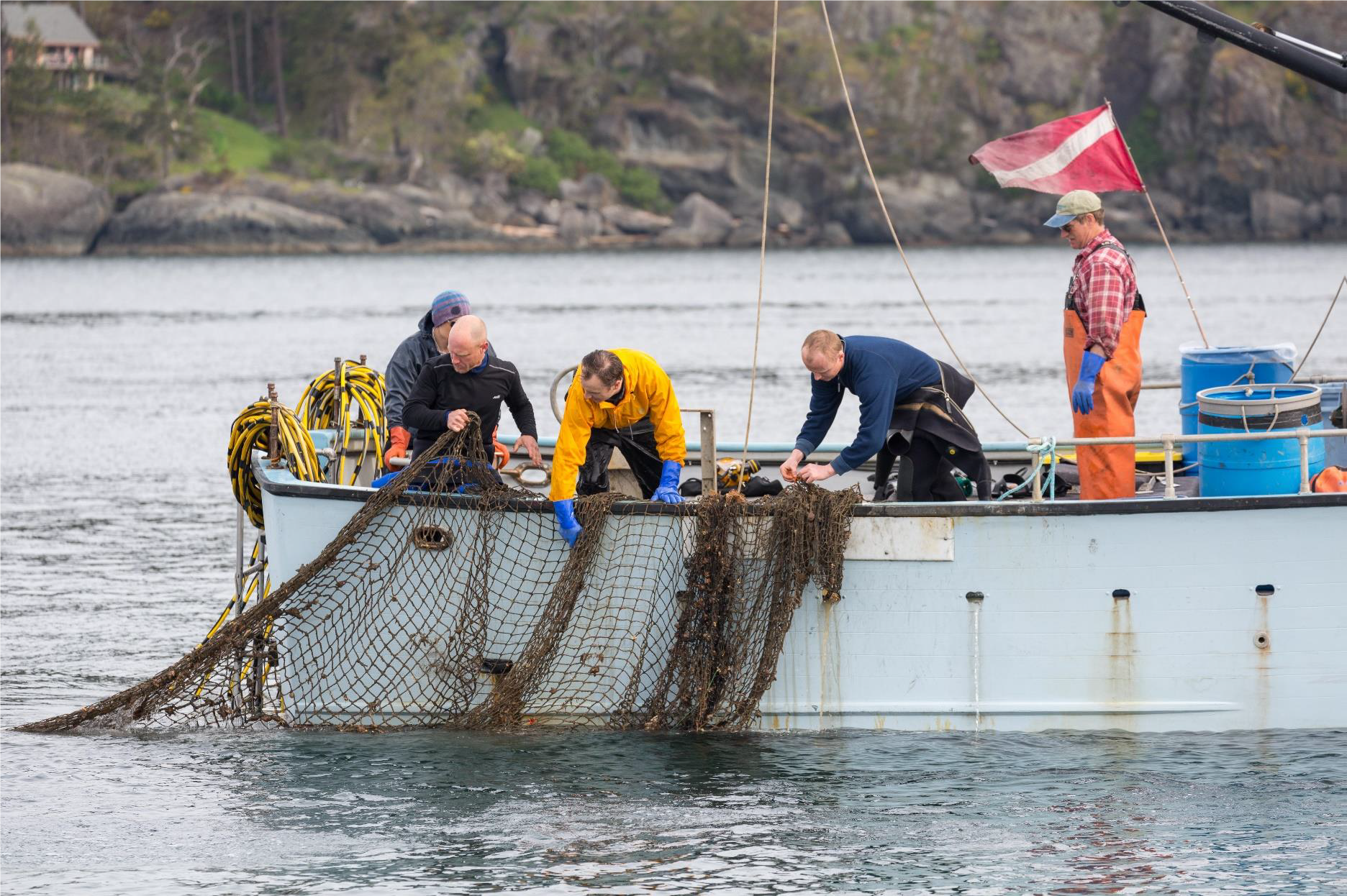 New Document Outlines Methods to Locate Lost Fishing Gear in Marine Waters
